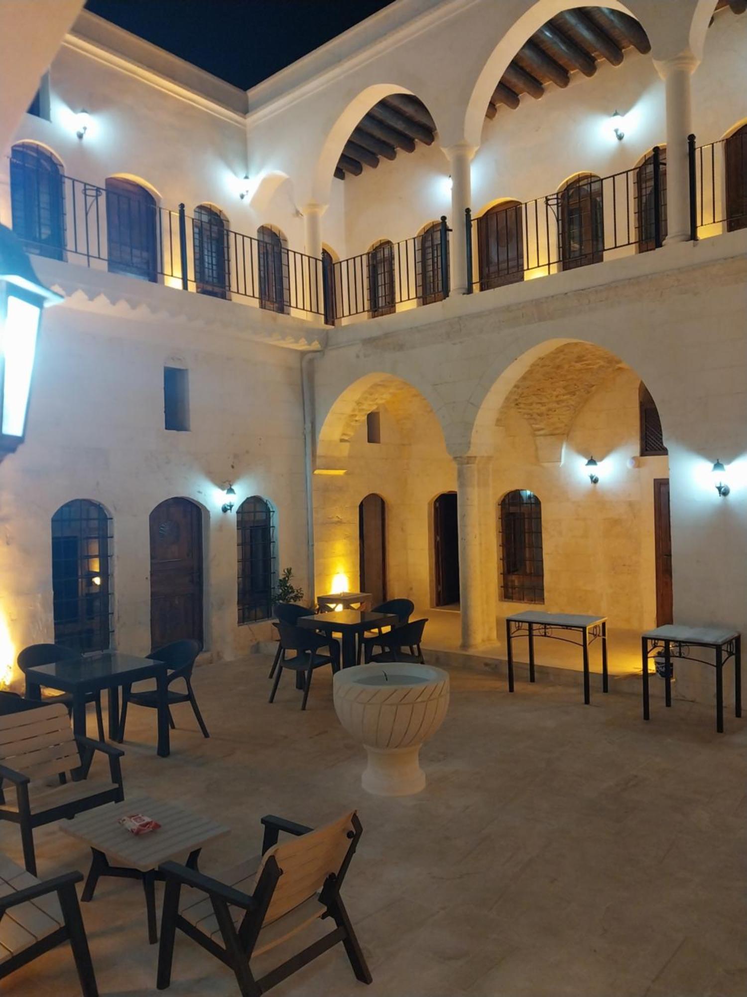 Orpheus Otel-Konak ชานลูร์ฟา ภายนอก รูปภาพ