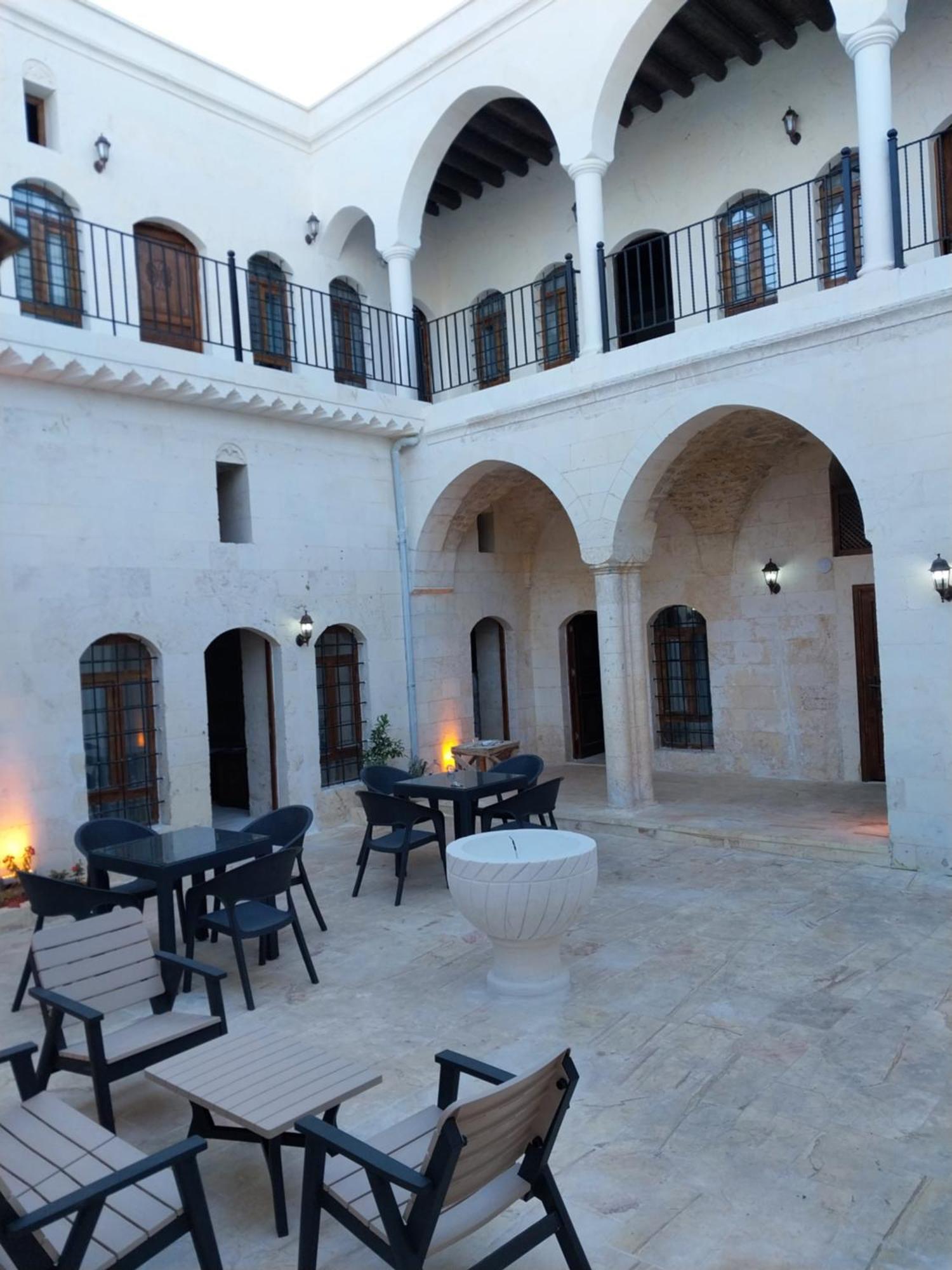 Orpheus Otel-Konak ชานลูร์ฟา ภายนอก รูปภาพ