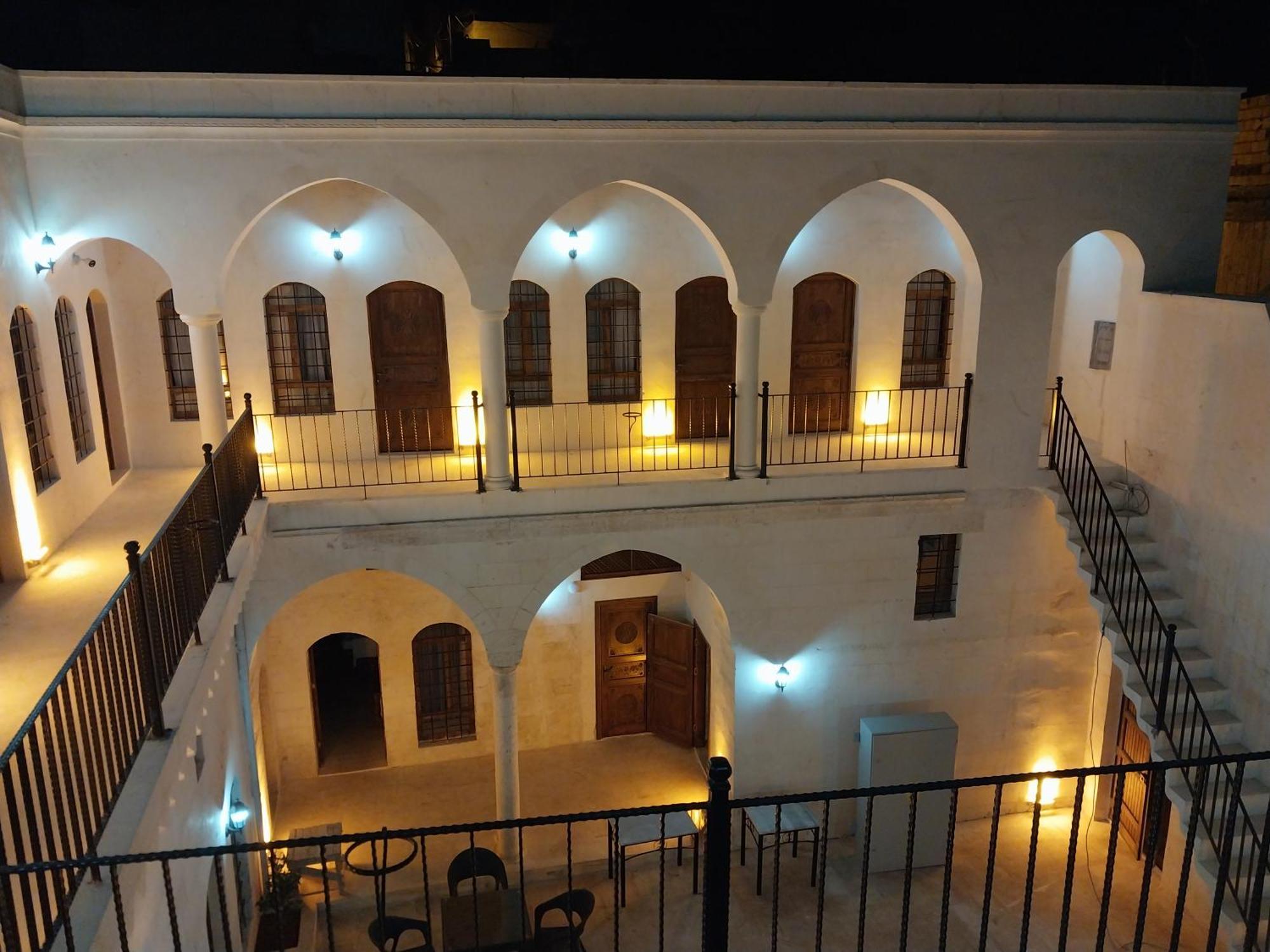Orpheus Otel-Konak ชานลูร์ฟา ภายนอก รูปภาพ