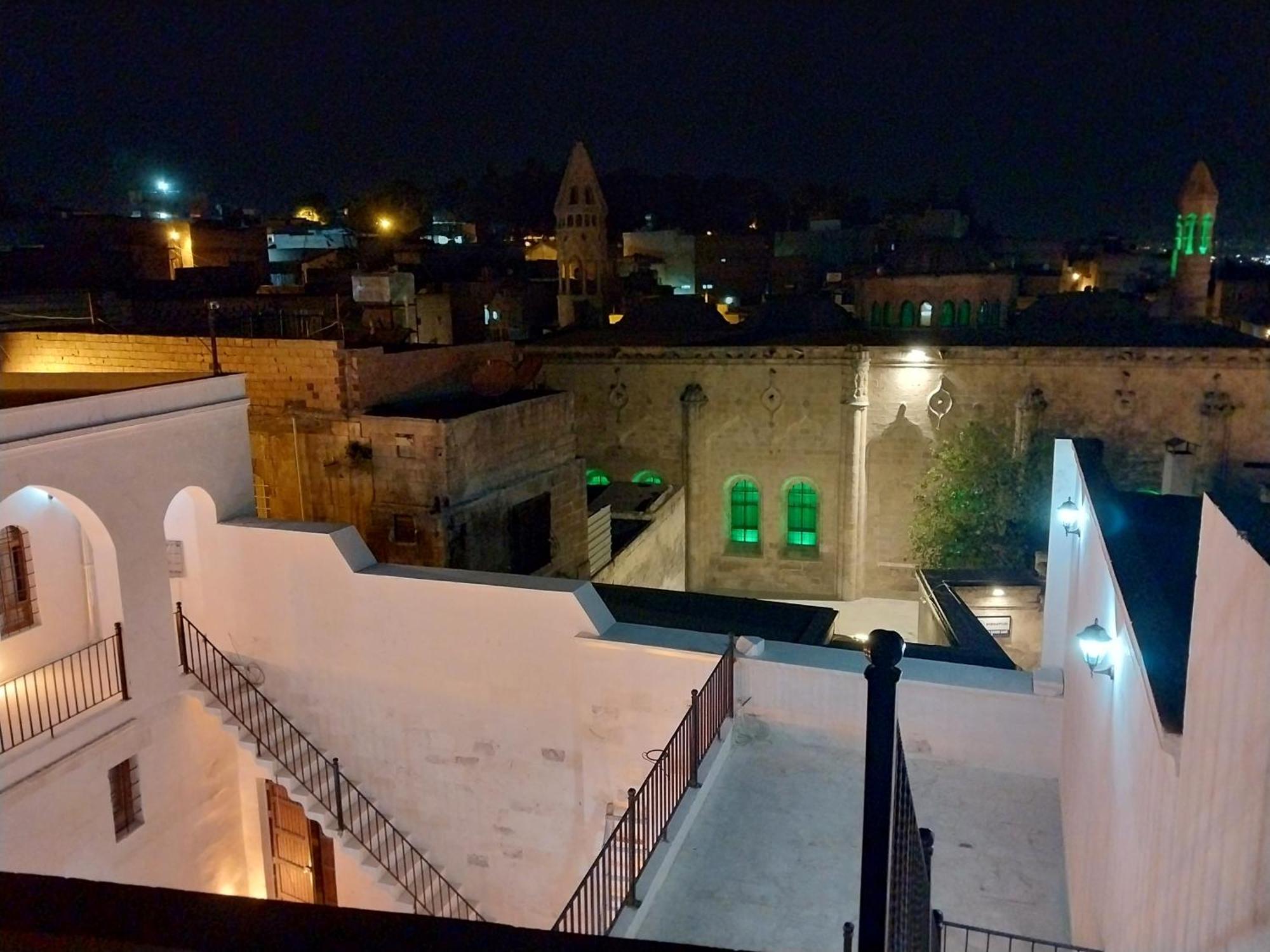 Orpheus Otel-Konak ชานลูร์ฟา ภายนอก รูปภาพ