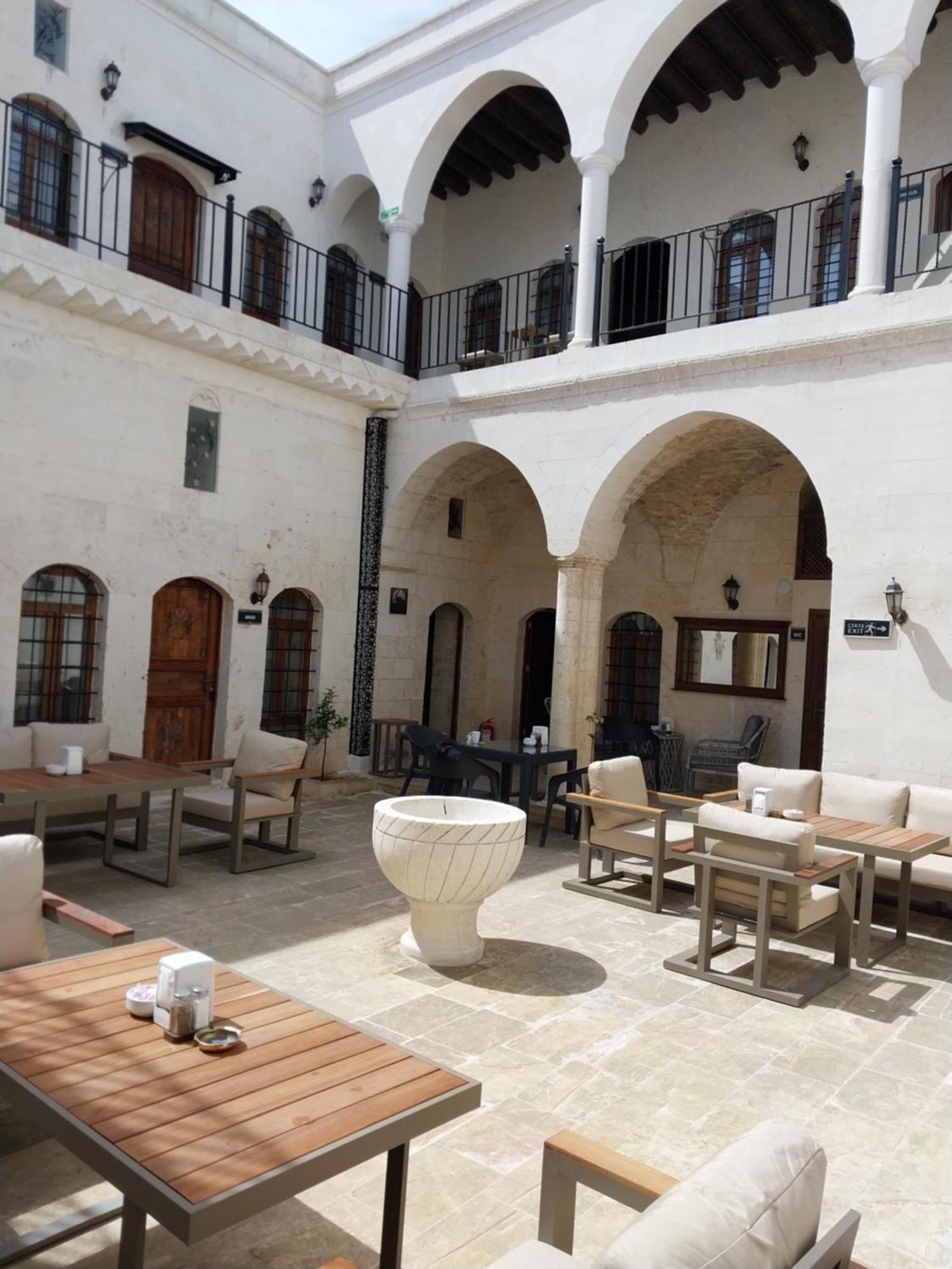 Orpheus Otel-Konak ชานลูร์ฟา ภายนอก รูปภาพ